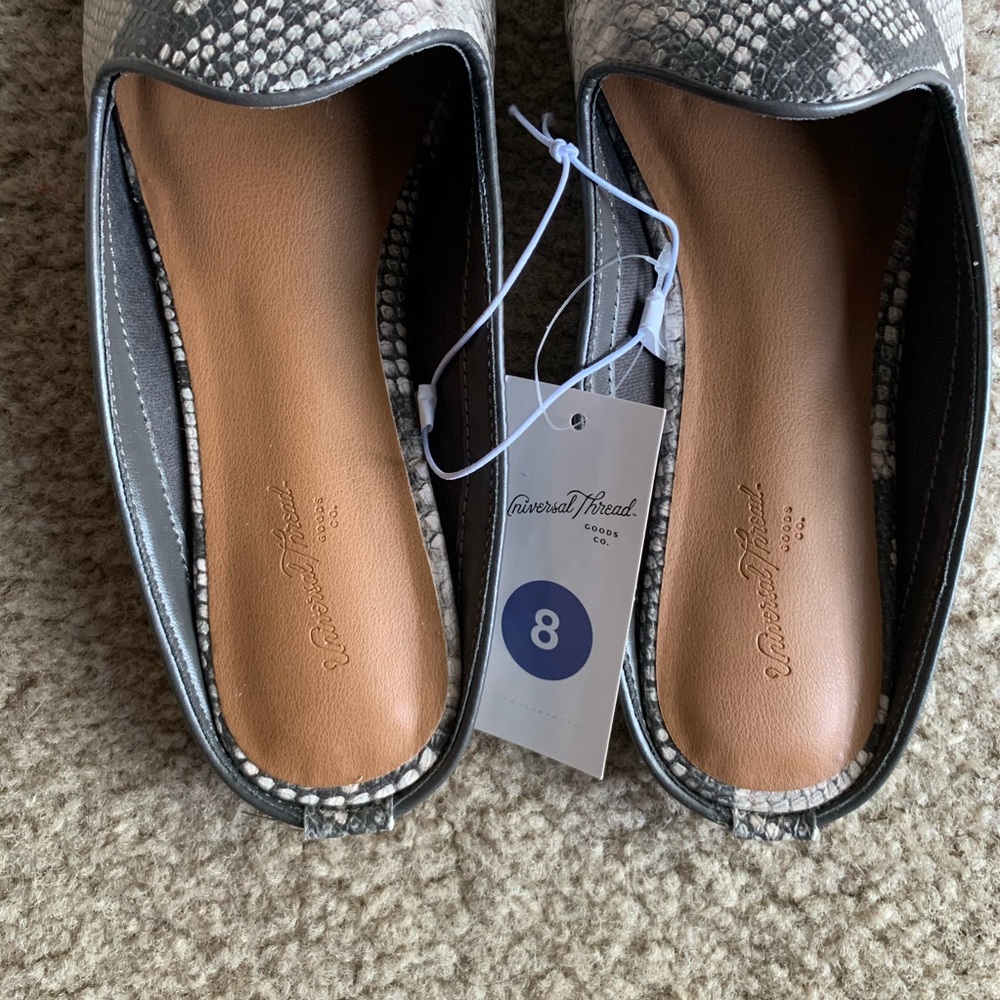 NWT universal thread pointed flats - Picture 4 of 9
